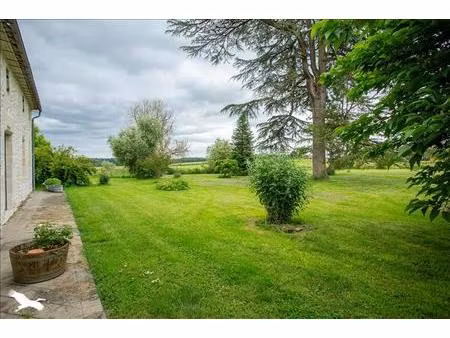 vente maison 7 pièces 232 m² sauveterre-de-guyenne (33540)