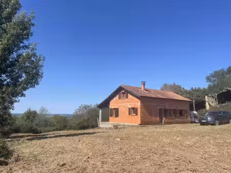 maison à finir sur terrain sans voisinage avec belle vue sur le pyrénées