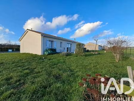 vente maison à mareuil (16170) : à vendre / 98m² mareuil