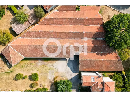 vente maison 5 pièces 1300 m² à ruoms (07120)  795 000 €