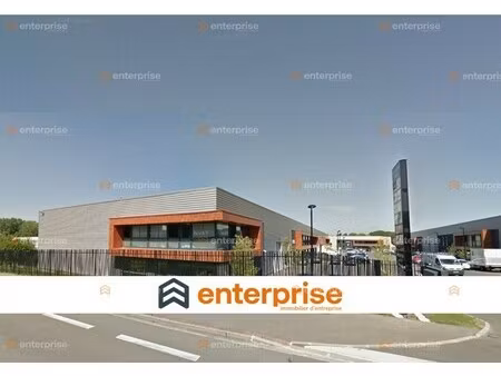 location local commercial