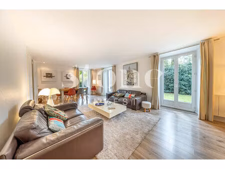 talloires -echarvines -appartement en triplex dans maison de charme