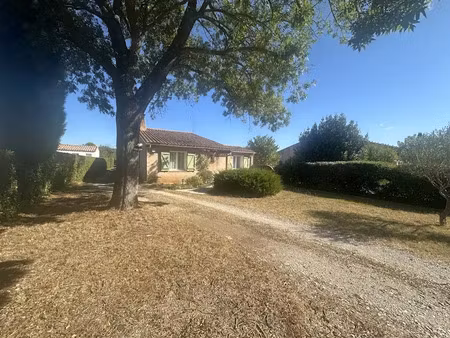 vente maison 5 pièces 123 m² à le val (83143)  388 000 €