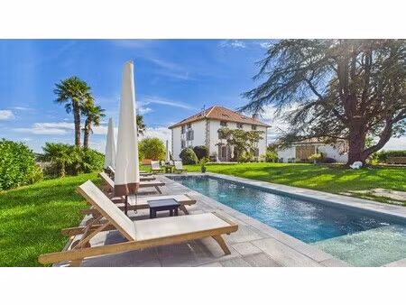 maison de luxe à vendre à guiche