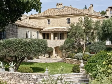 maison de luxe à vendre à saint-maximin