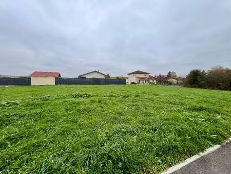 terrain constructible viabilisé à vendre