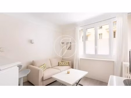 paris 16e - rue alphonse xiii / passy / la muette - appartement à louer - 2 pièces meublé 