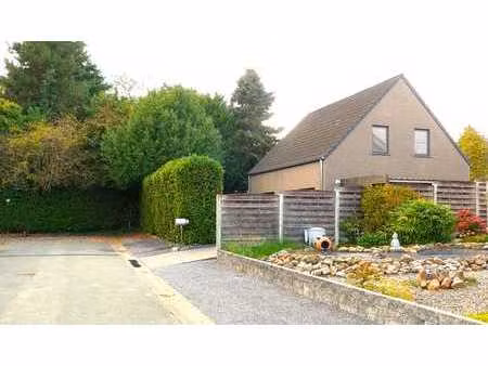 maison prête à emménager  au calme et 3 chambres possibles