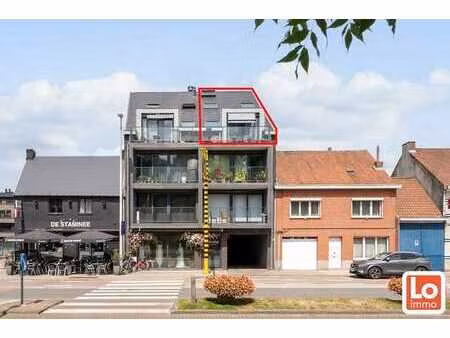 mooi appartement met 3 slaapkamers  2 badkamers en autost...