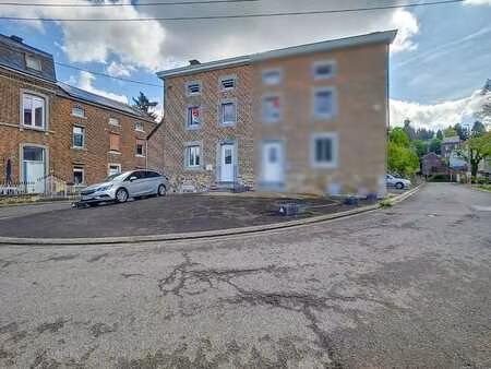 charmante maison rénovée 2 chambres à ombret