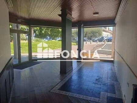 local commercial à louer