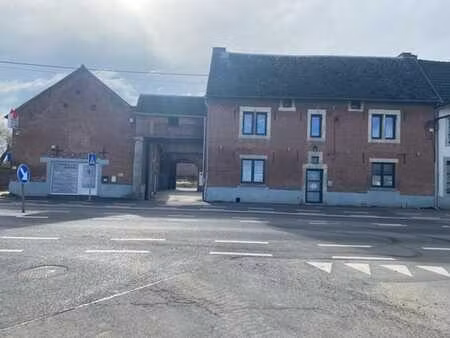 ferme - 822 m² - hognoul