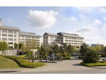 modern offices to let