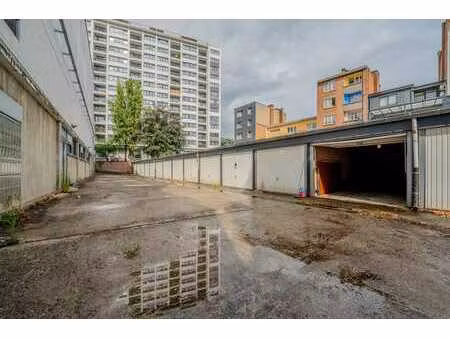 garage fermé à vendre à liège