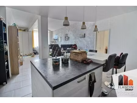 appartement 3 pièces 76 m²