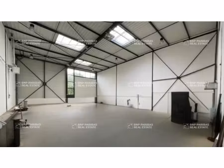 vente local d'activités montévrain 77144