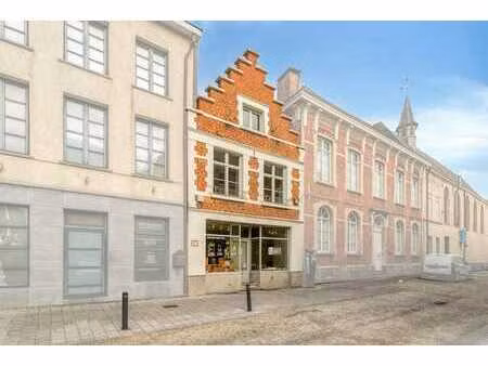 handelspand/woning nabij de markt van oudenaarde