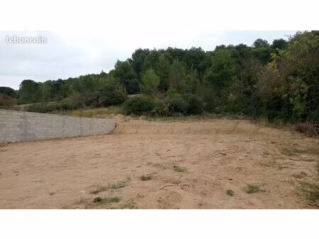 terrain constructible 1200m2 à ornaisons