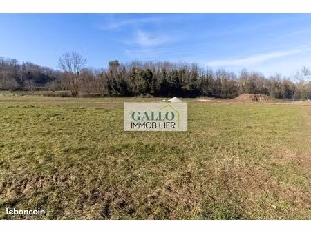 terrain 620 m² vaulx milieu