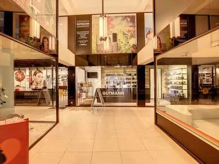 local commercial à louer dans le centre de roeselare