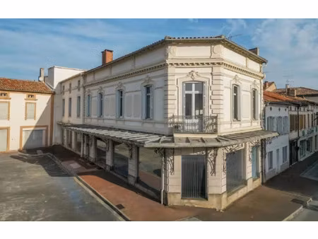 vente locaux professionnels 37 pièces 1538 m² à lavaur (81500)  1 484 000 €