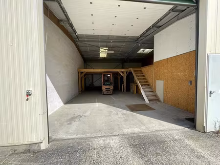location locaux professionnels 240 m² à senlis (60300)  1 500 €