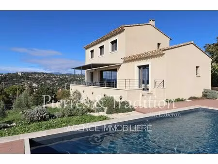 exclusivité ! luberon  belle maison traditionnelle avec piscine et vue.