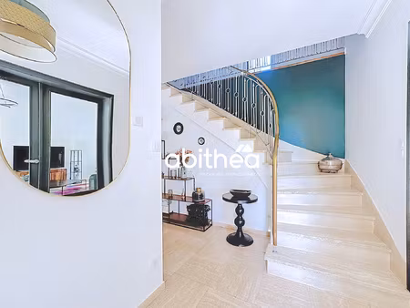 maison semi-plein-pied + 6 chambres dont 2 suites parentale