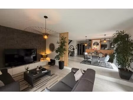 maison lourenties 138 m² t-5 à vendre  421 000 €