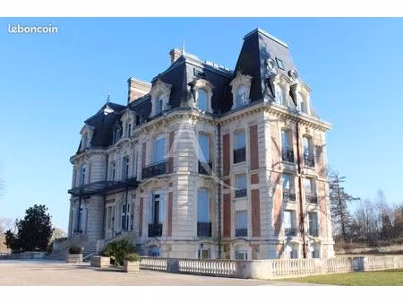 studio 1 pièce 30 m²