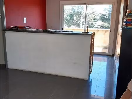 location locaux professionnels 5 pièces 80 m² à ales (30100)  850 €