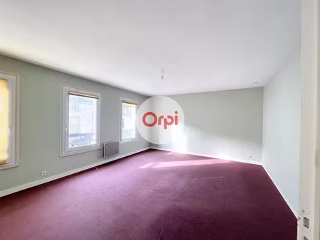 location locaux professionnels 65 m² à questembert (56230)  nan €