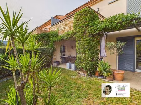 le plan de la tour  maison de 87m2 dans domaine sécurisé avec piscine