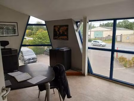 location bureaux et commerces à craon (53400) : à louer / craon
