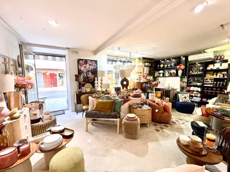 vaison centre - fond de commerce 70 m2