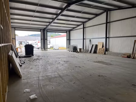 entrepôt à louer à st jean le vieux