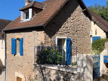 découvrez cette charmante maison au coeur d'avallon