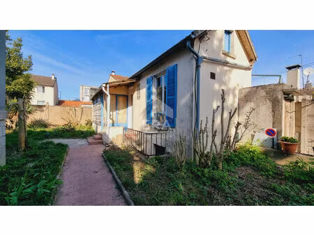 montreuil maison de 2 pièces avec véranda et jardin
