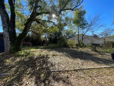 dpt charente maritime (17)  à vendre proche de surgeres terrain de 398 m²