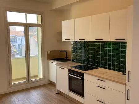 t4 tout equipe avec loggia et balcon secteur chave jean martin