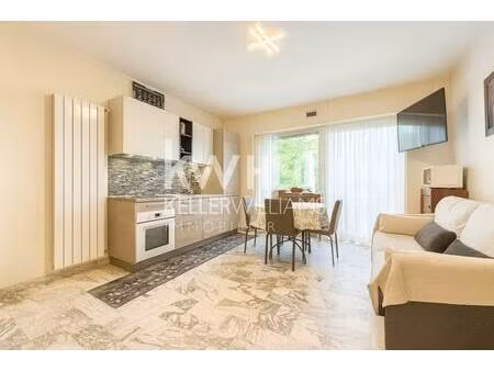 à vendre – studio avec terrasse  cave et parking  proche mer et commodités