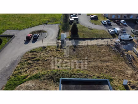 terrain à bâtir de 669 m2