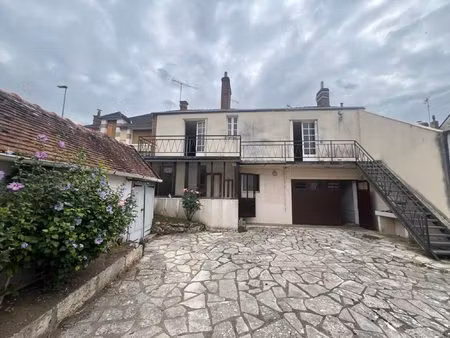maison proche canal et loire