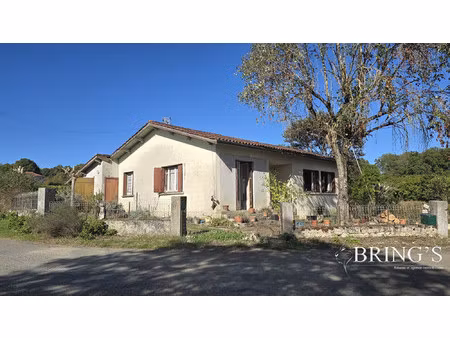 corps de ferme avec dépendances sur 8 000 m² – fort potentie