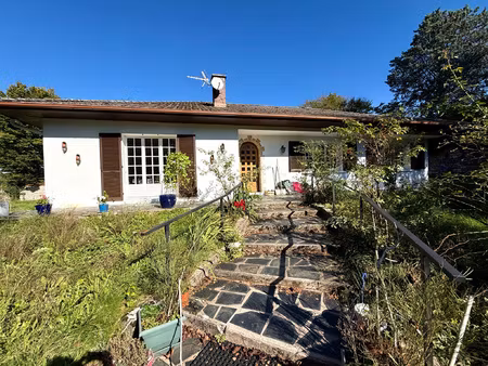 maison de plain pied avec 4 chambres au calme