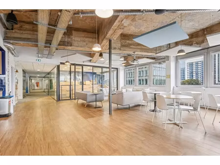opportunité rare de bureaux à vendre aux portes de paris  dans un immeuble de standing