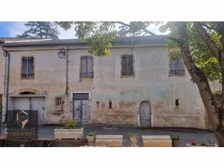 ancien presbytère immeuble - 280 m2  8 pièces - garage / j