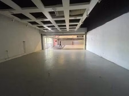 local commercial à vendre