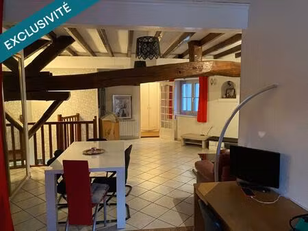 maison sur trois niveaux   avec un local generant un loyer de 450