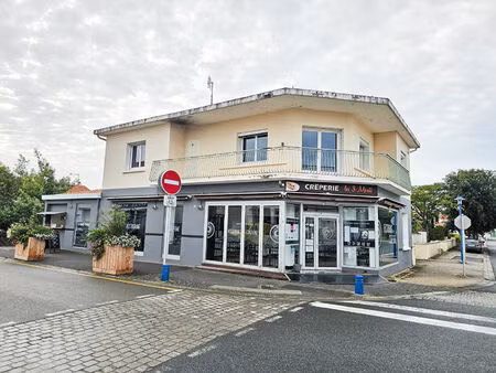 immeuble mixte - centre de notre dame de monts